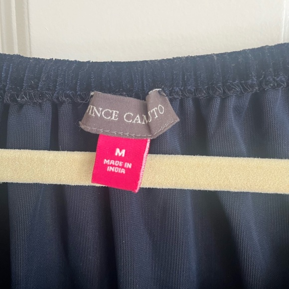 Vince Camuto off-shoulder velvet top - Picture 3 of 3